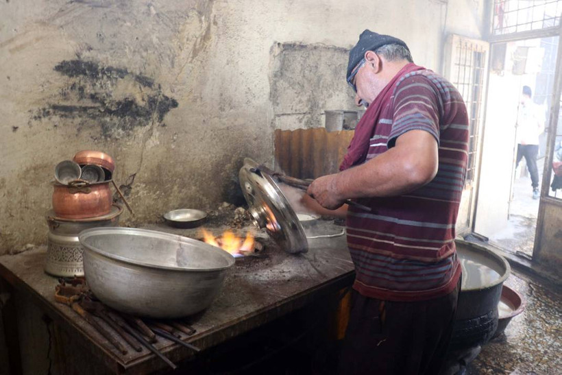 65 yıllık kalaycı 120 derece sıcaklıkta eskiyen bakırları yeniliyor - Resim: 5